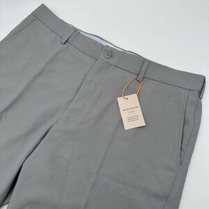 Peter Millar Men's Crown Sport Salem Performance Golf Short, Size W35, Gale Grey